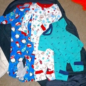 Carter's 2Piece Set & Kidgets Zip-Up holiday PJ'S